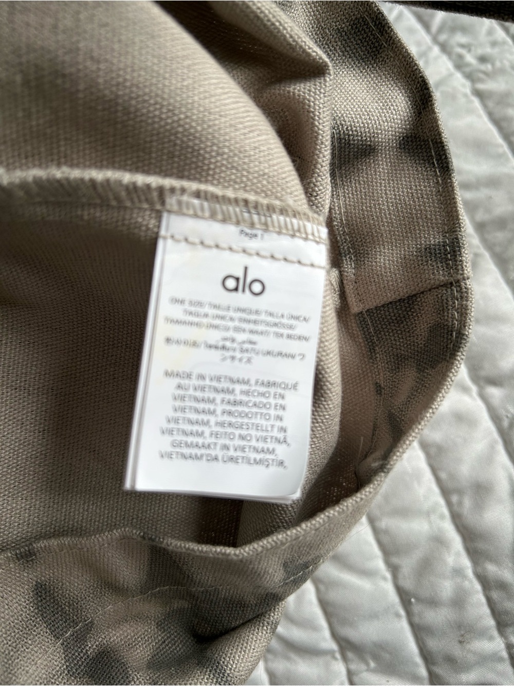 ALO Yoga Olive Green Patterned Canvas Tote with Black Logo - Picture 5 of 7